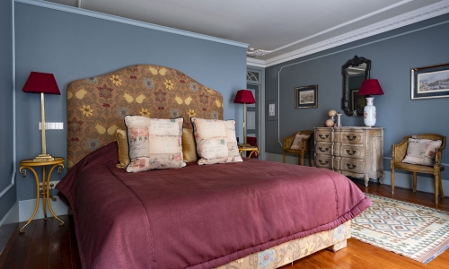 Indigo Room (VI)
